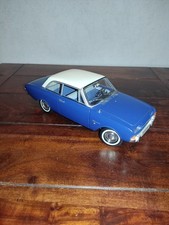 Ford Taunus 17M, Badewanne, blau, 1:18, Modellauto