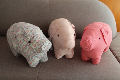 Schweine aus stoff - schweine,
