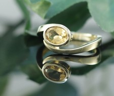 Solitär Spinell Ring in 585er