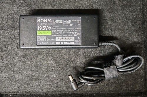 Sony vgp ac19v20 - 19,5v, 3,9a