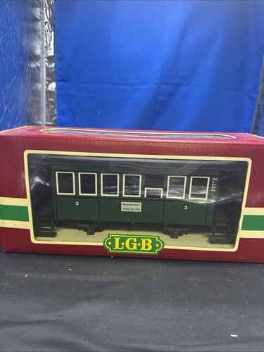 Perfect lgb 3020 green coach - perfect,