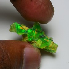 Seltener grüner Opal grob 10,85 kt natürlicher äthiopischer Welo Opal roh, Sc...