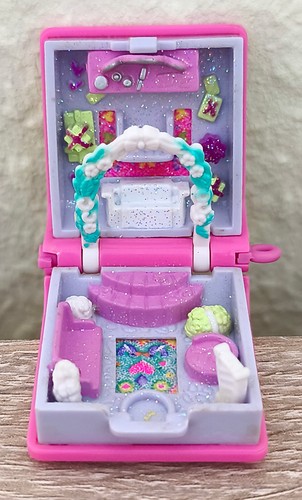 Vintage polly pocket - polly, bluebird