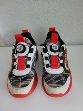 Schuhe,Sneaker,Rot mit Motorrad an der Außenseite,Drehverschluß,für Füße 18 cm.