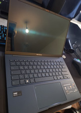 ASUS Zenbook 14 OLED UX3405MA Intel® Core™ Ultra 9- 32 GB - 1 TB SSD Top Zustand
