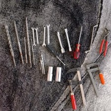 Schraubenzwinge Bohrer