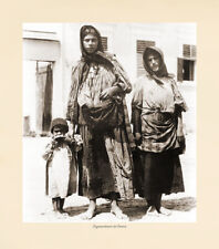 Zigeunerinnen in Orsova Kind Kopftuch Barfuß Sinti Roma KK_Photo 22