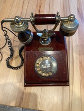 Sehr schönes altes Telefon mit Wählscheibe Modell Lyon aus Holz