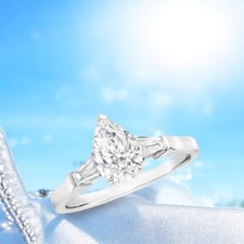 Verlobungsring Birne Diamant