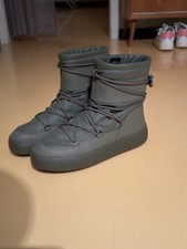 Moon Boots Mtrack Tube Rubber Khaki/Grün EU44 ungetragen wie neu