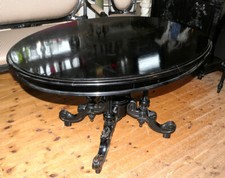 Ovaler Schwarzer Historismus Couchtisch Fuß mit Säulen  126,5 x 95,0 cm