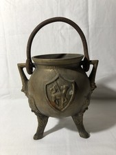 Antikes Dreibein, Grapen