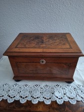 Antikes  Modellmöbel