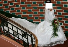 BRAUTKLEID IN WEISS GR.M 