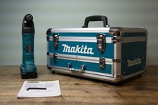 Makita Multitool DTM50 18V +