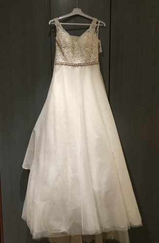 Brautkleid mit leichter