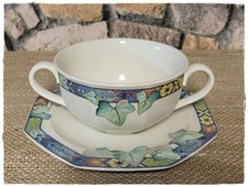 Suppentasse mit Untertasse