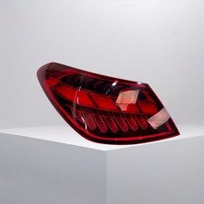 Original Mercedes C-Klasse W206 Limousine Heckleuchte links außen A2069069900