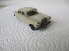 SIKU 1:60 V-Serie V250 Mercedes 190 D W110 Limousine kleine Heckflosse -Unikat-