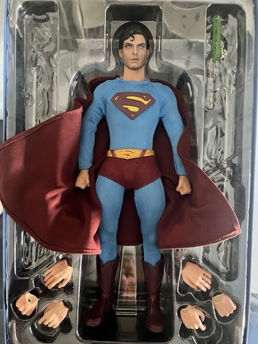 Hot toys superman returns 1979 - superman,