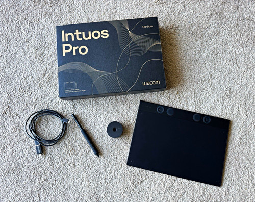 Wacom intuos pro medium - wacom,
