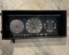 Volvo 240 Instrument Cluster