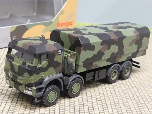 Herpa iveco trakker 8x8 - 1/87,