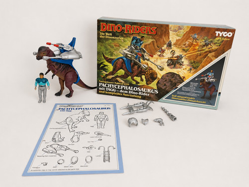 Pachycephalosaurus with tagg - pachycephalosaurus,