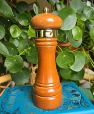 Vintage Holz Pfeffermühle