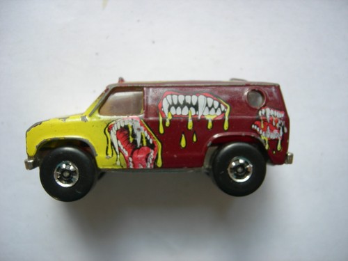 Dodge custom van 1977 - -,