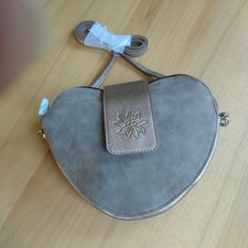 Lufthansa First Class Amenity