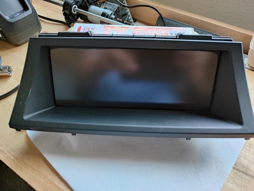 Origenal bmw 70 monitor - x5, e-70