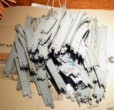 Ein Umzugkarton voll mit alten