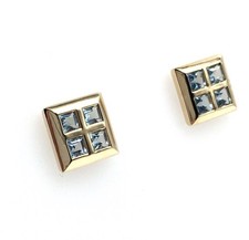 14kt yellow gold stud earrings