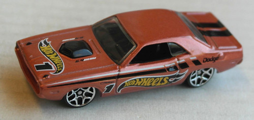 Hot wheels 1970 dodge hemi - hot,