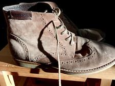 Schuhe von Strellson  Gr.  44, Stiefel Wildleder ,  braun,  sehr guter Zustand @