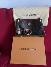 Louis Vuitton Damen Handtasche ( Gaia)