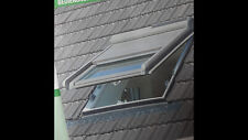 Rolladen für  Dachflächenfenster mit Solarantrieb. Z.Zt. noch in Betrieb.