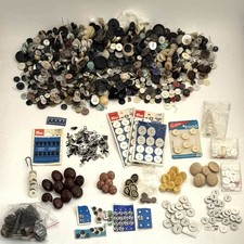 Knöpfe Konvolut 1,2 kg