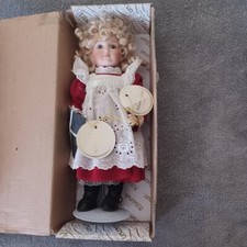 Alberon It's A Dolls World 10"