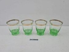 4x Gläser Trinkgläser grün