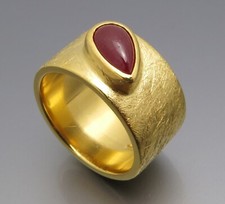 REIF-DESIGN -  RUBIN BANDRING - HANDARBEIT - AUS EIGENER GOLDSCHMIEDE - UNIKAT
