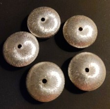 ღ Hobbyauflösung 5 Metallperlen Sterling versilbert gebürstet Rondell 18mm #391A