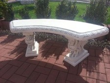 Gartenbank, Fabelwesen