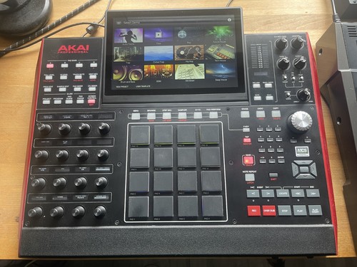 Akai mpc standalone sampling - akai,