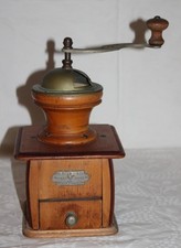 C.A.L. - schöne Holz Kaffeemühle / Mühle