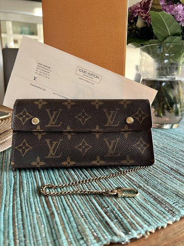 Louis vuitton wallet - louis,
