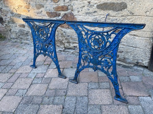 Alt tischgestell gartentisch - /,