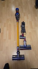 Dyson V8 Absolute Handstaubsauger mit Zubehör -Einwandfrei-