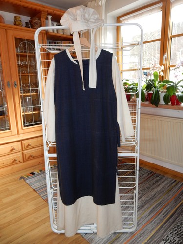 Mittelalter kleid mit haube - mittelalter,